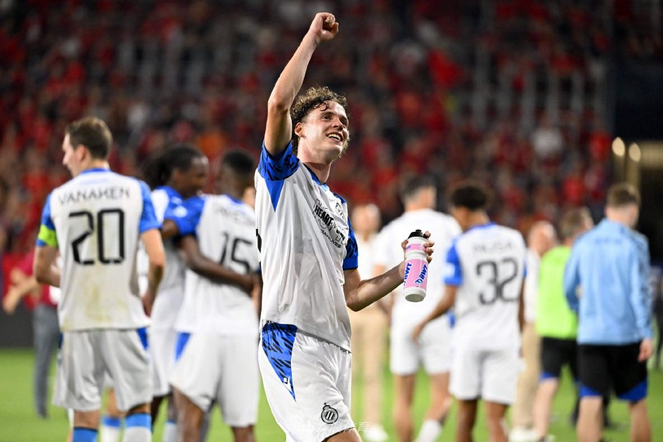 在这个绿茵 在这个绿茵