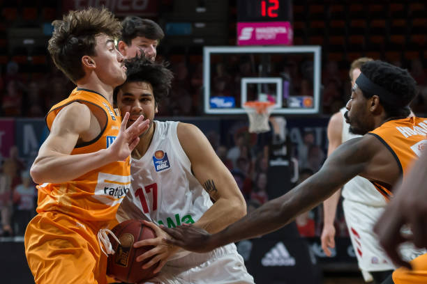 特别是在半 特别是在半